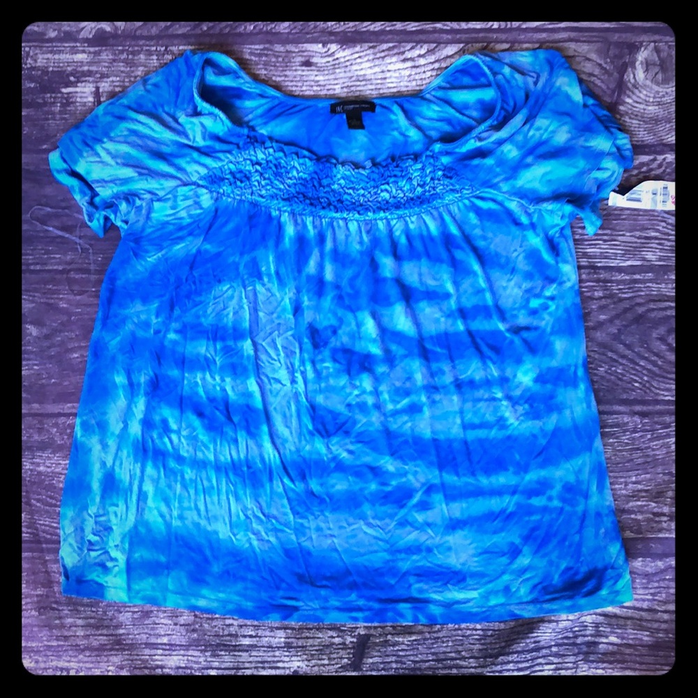 ❤️INC tie dye blue ruffle 1X women’s short sleeve